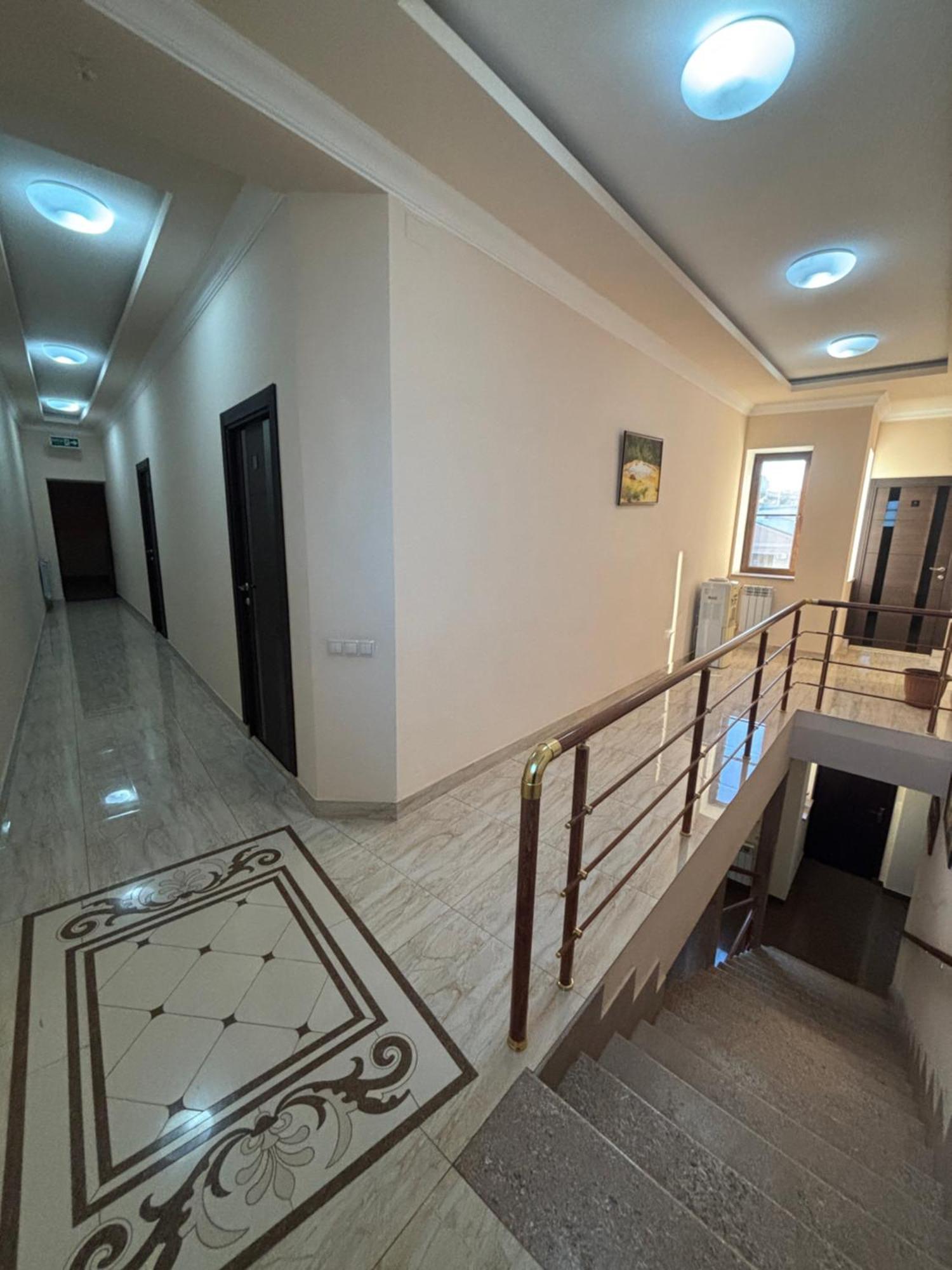 Hotel Amaras Yerevan Exterior photo