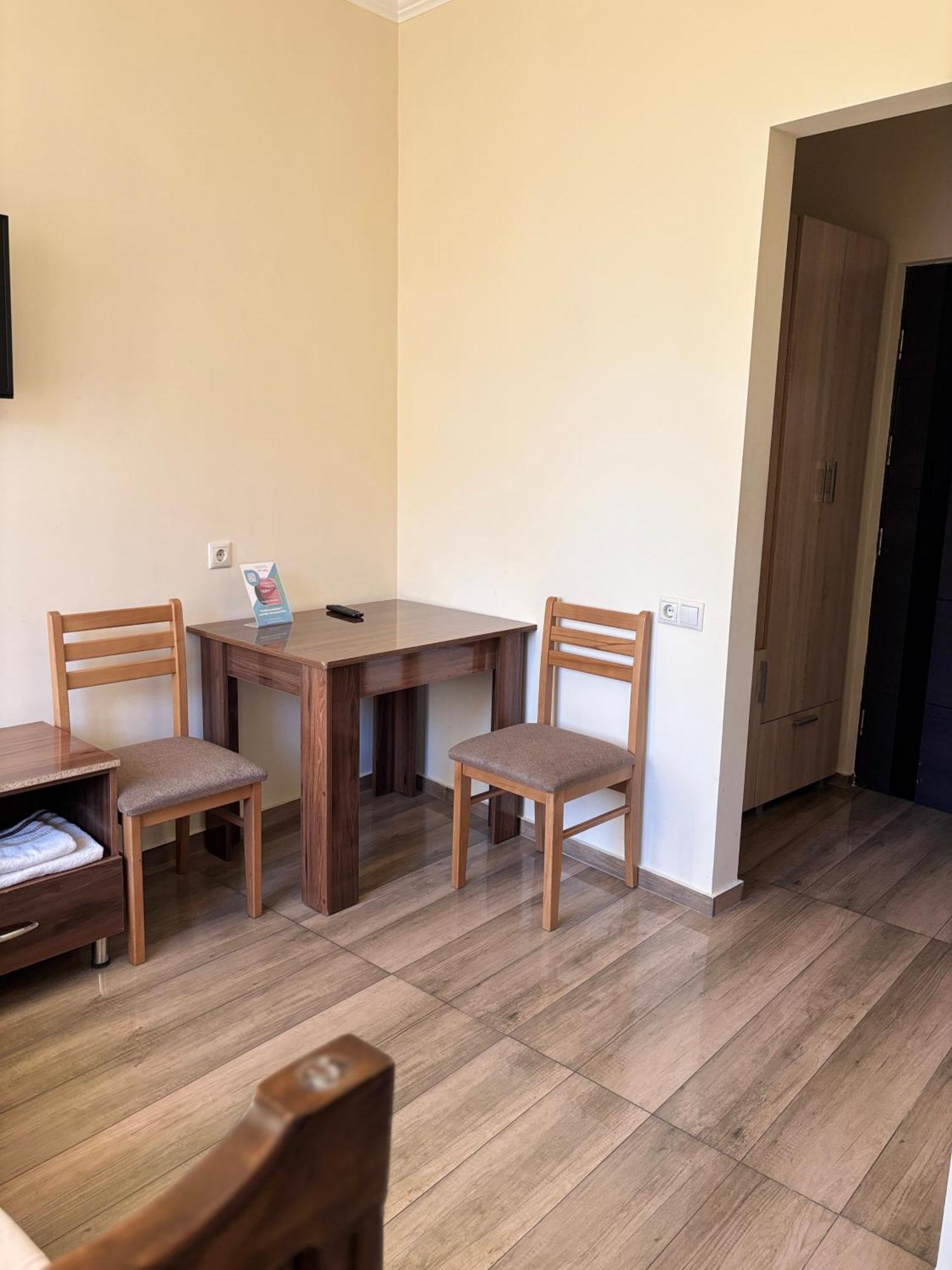 Hotel Amaras Yerevan Exterior photo