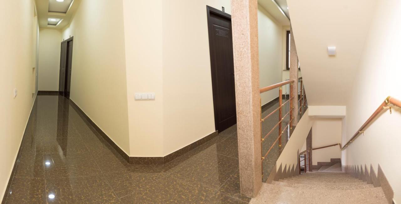 Hotel Amaras Yerevan Exterior photo